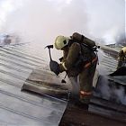 Пожарные на крыше
